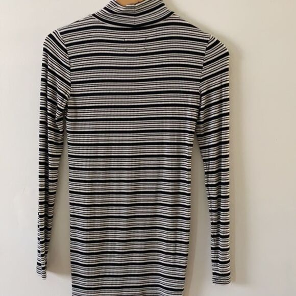 Lou & Grey Black & White Striped Ribbed Turtleneck X-Small - Picture 3 of 6